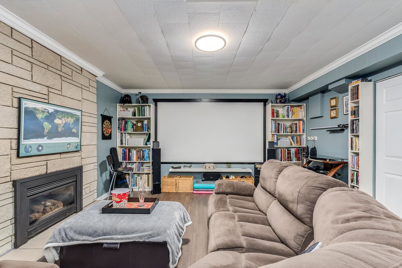 Listing Image 24
