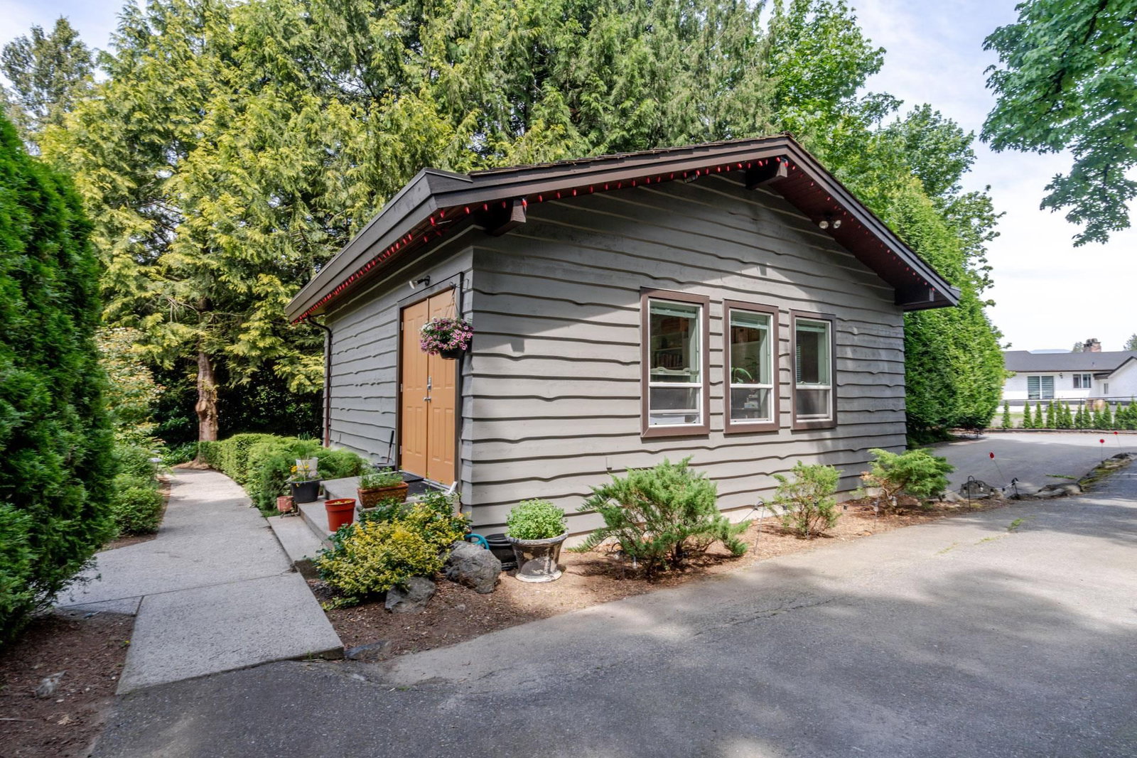 Listing Image 33