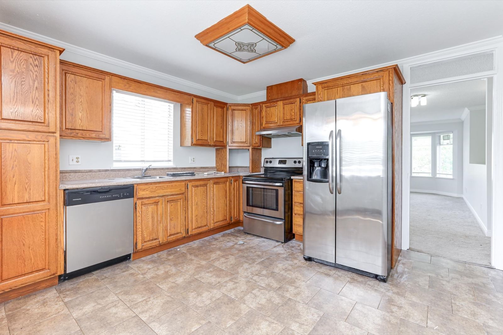 Listing Image 14