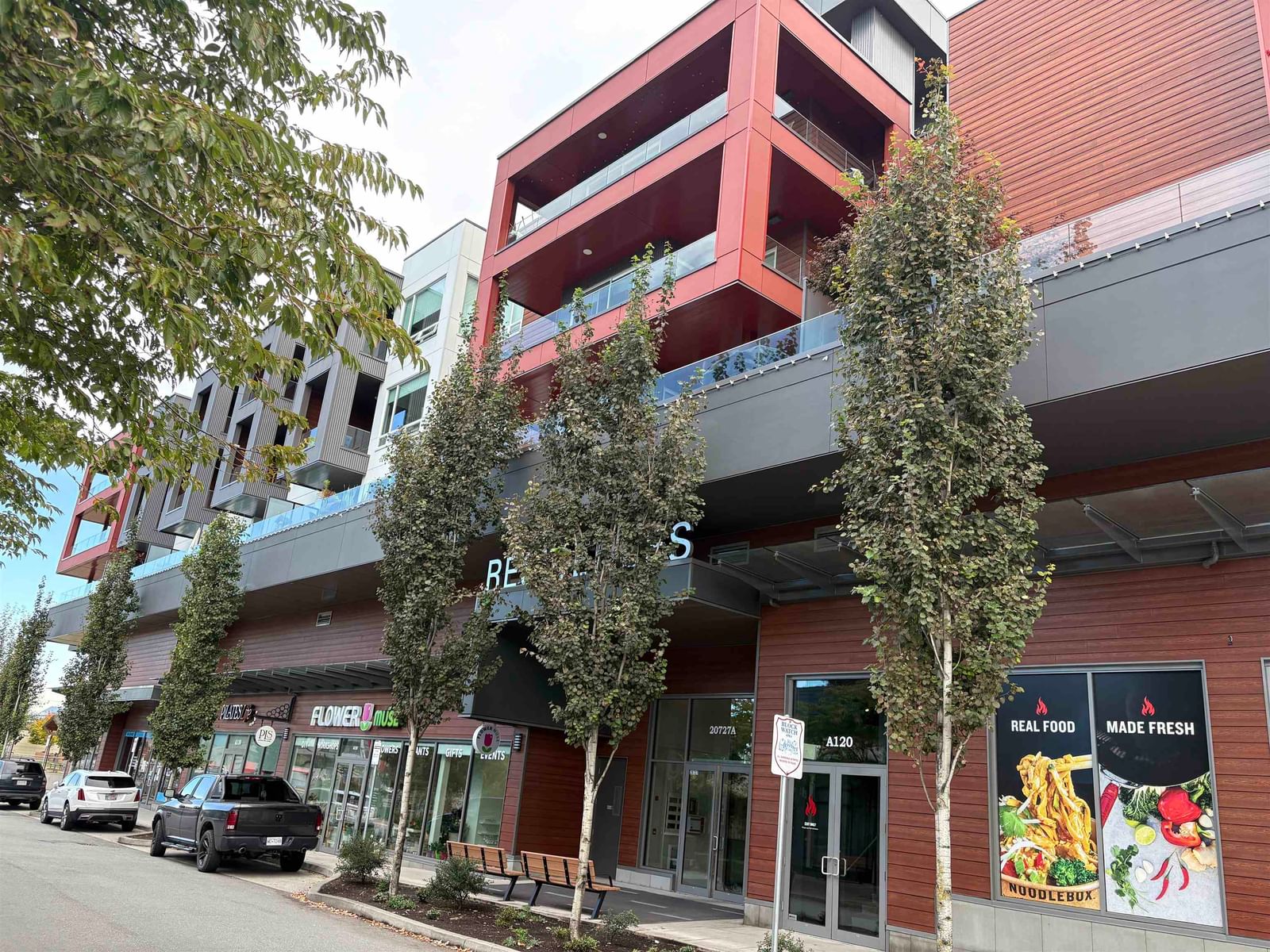 Listing Image 6