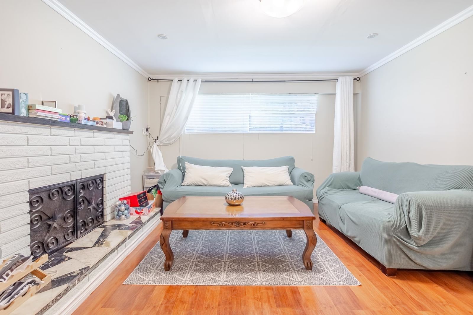 Listing Image 14