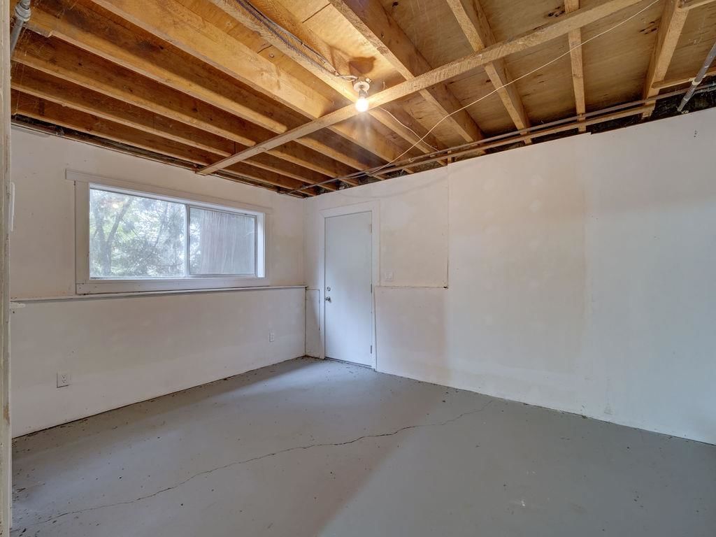 Listing Image 28