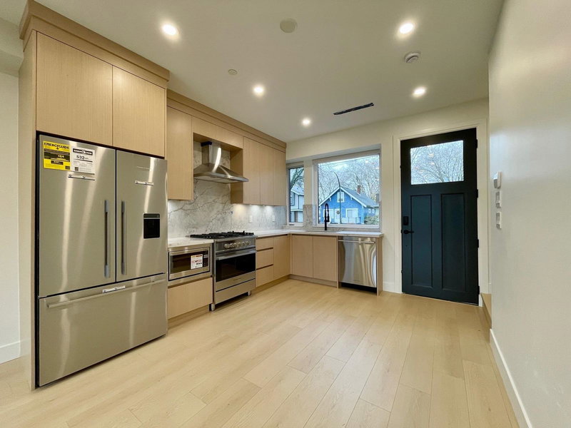 162 43rd Avenue, Vancouver, V5W 1S9 | Image 2