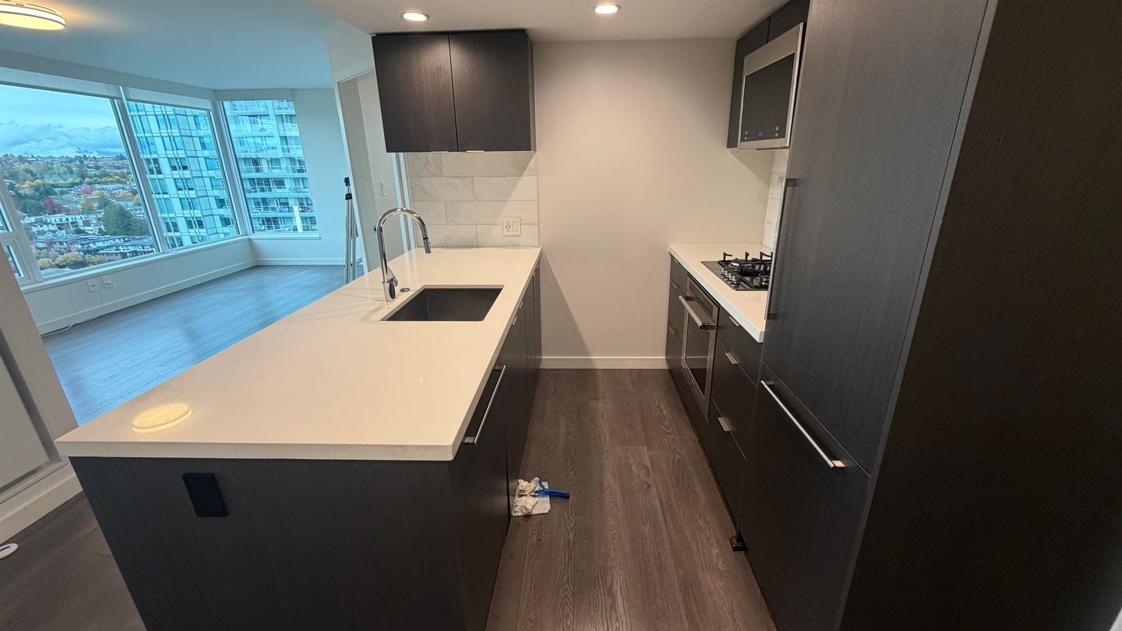 Listing Image 17