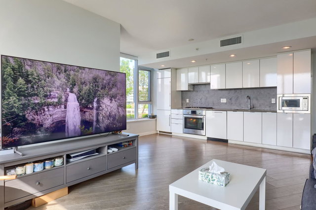 617 - 8333 Sweet Avenue