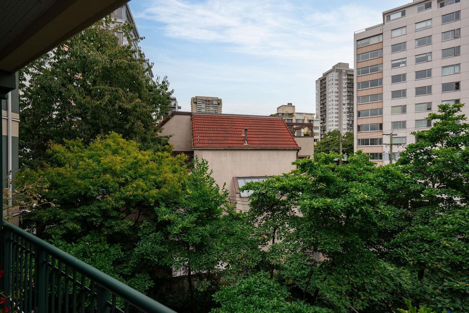 Listing Image 32