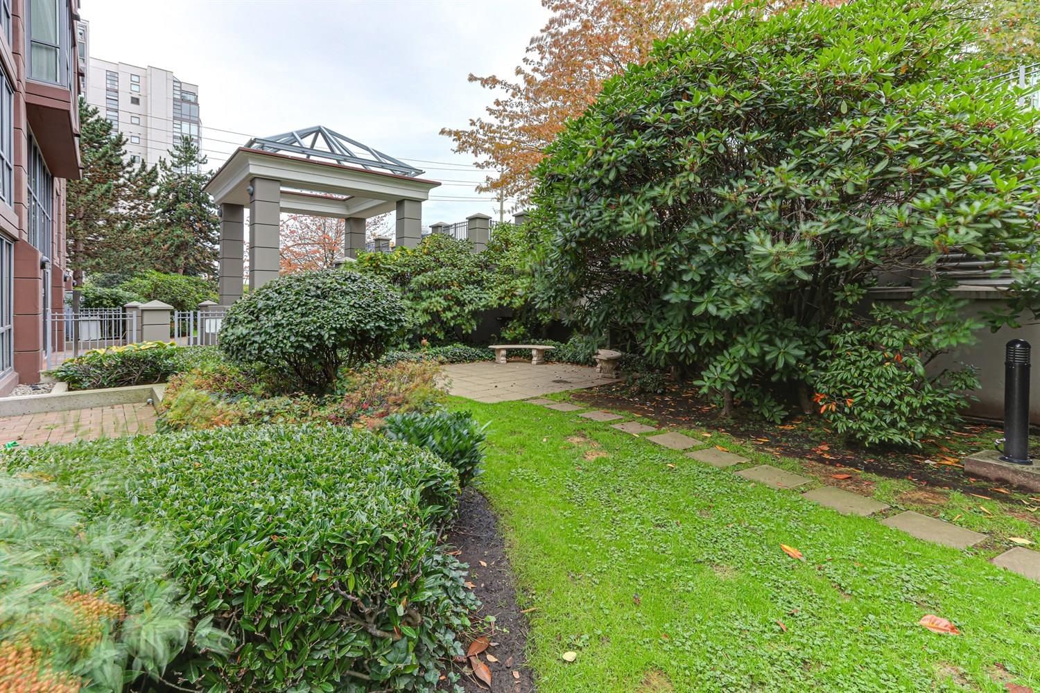 Listing Image 16