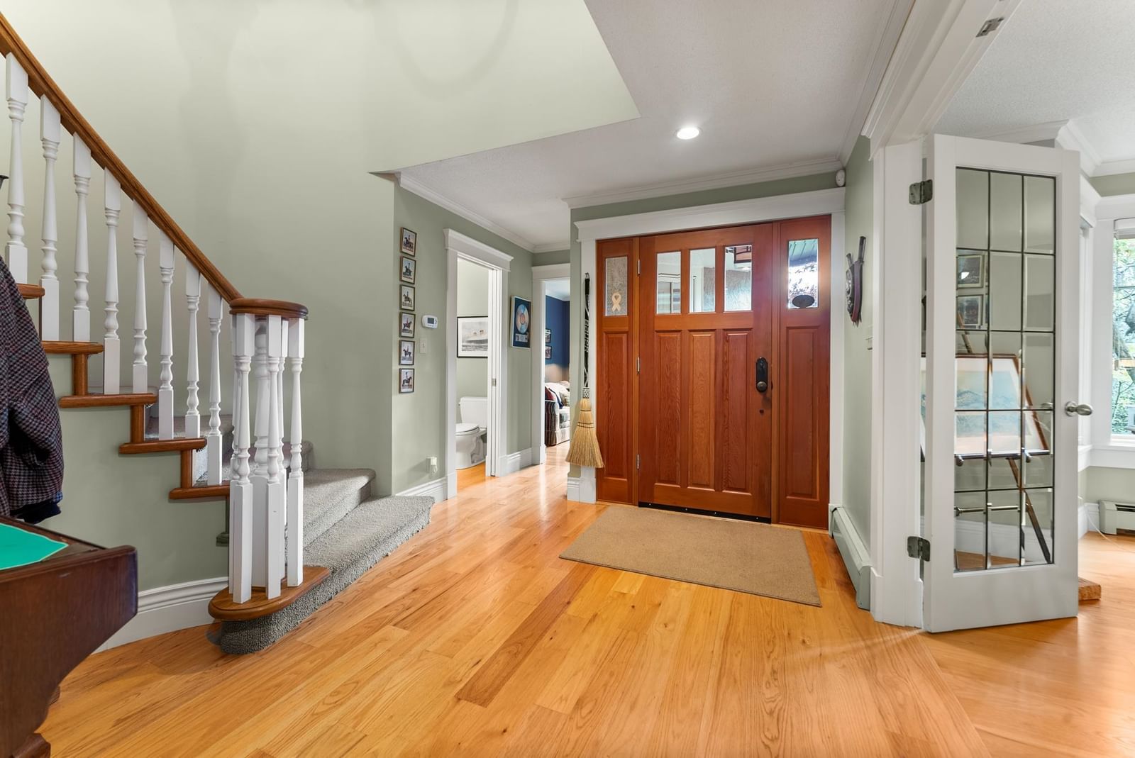 Listing Image 6