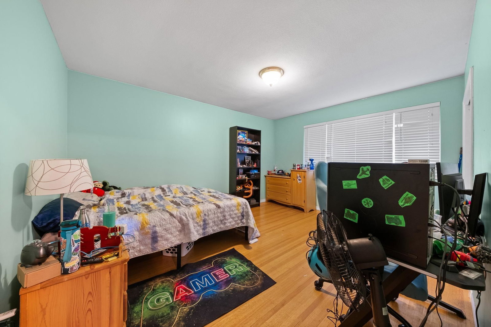 Listing Image 14
