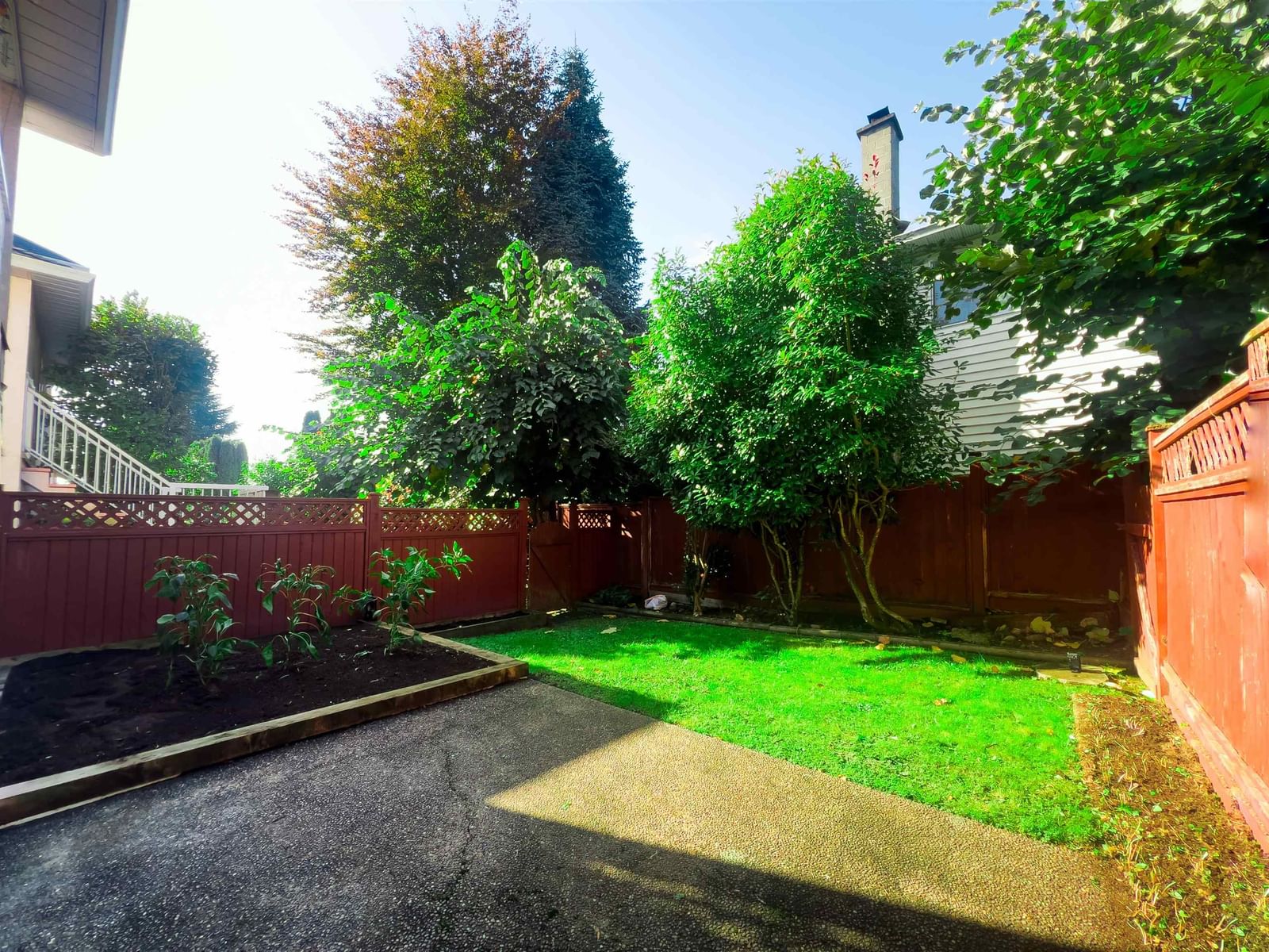 Listing Image 14