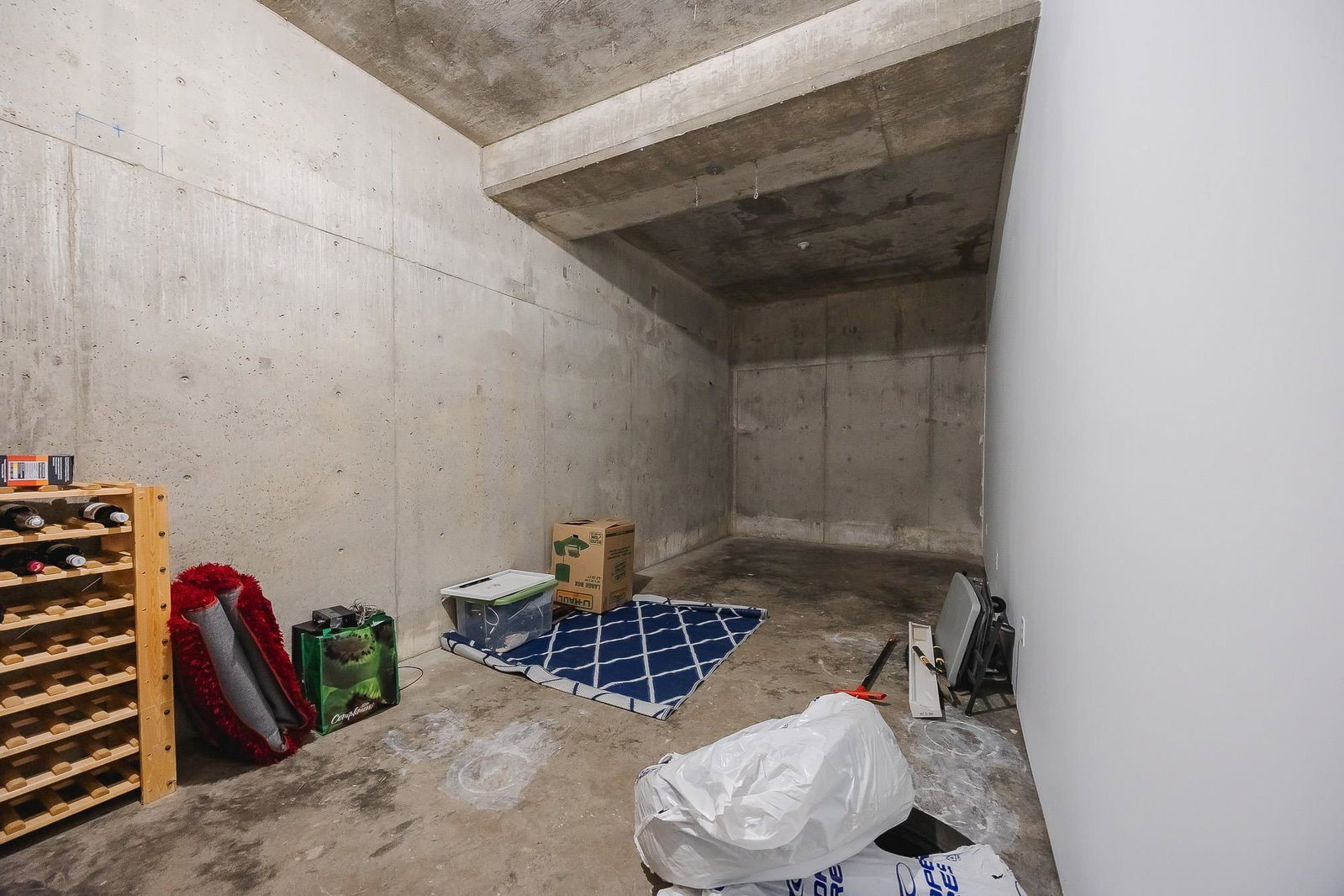 Listing Image 39