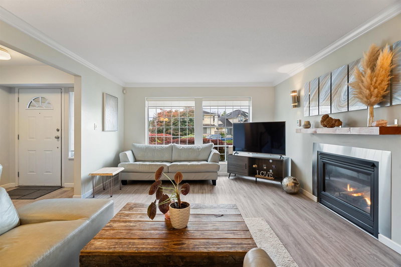 32345 Clinton Avenue, Abbotsford, V2T 5B3 | Image 2