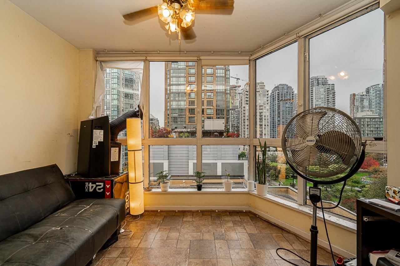 Listing Image 15