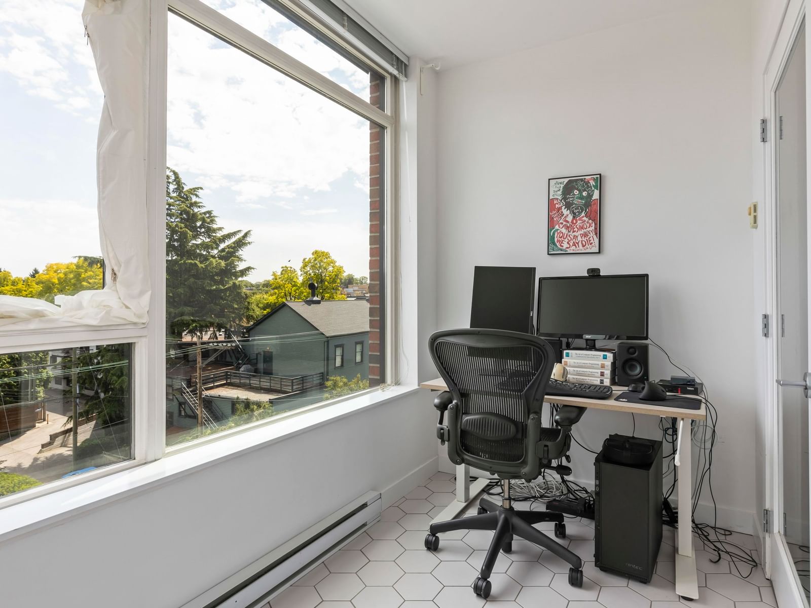 Listing Image 23