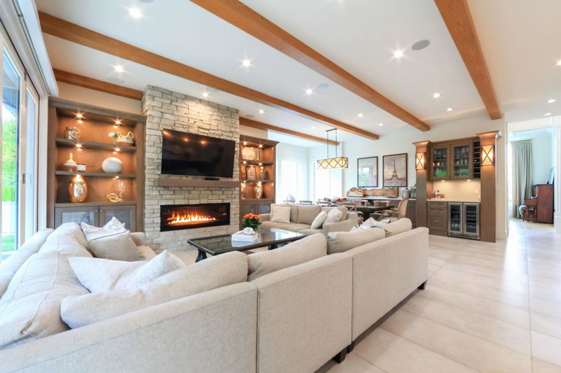 7863 Walmsley Court, Burnaby, V5E 3X3 | Image 3