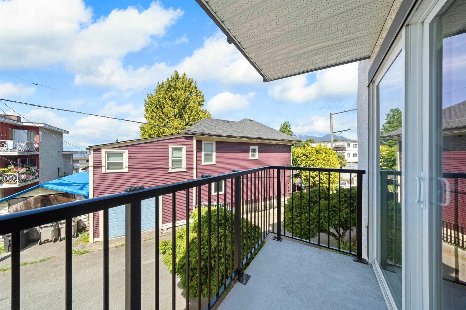 Listing Image 10