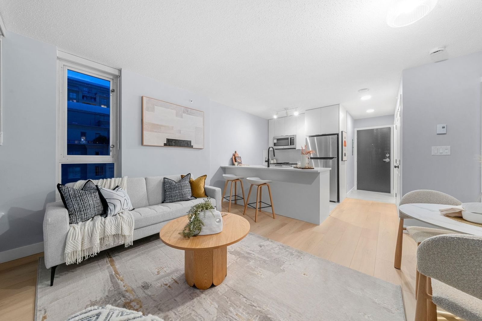 Listing Image 15