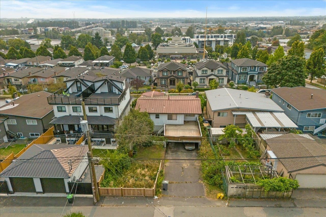 Listing Image 10