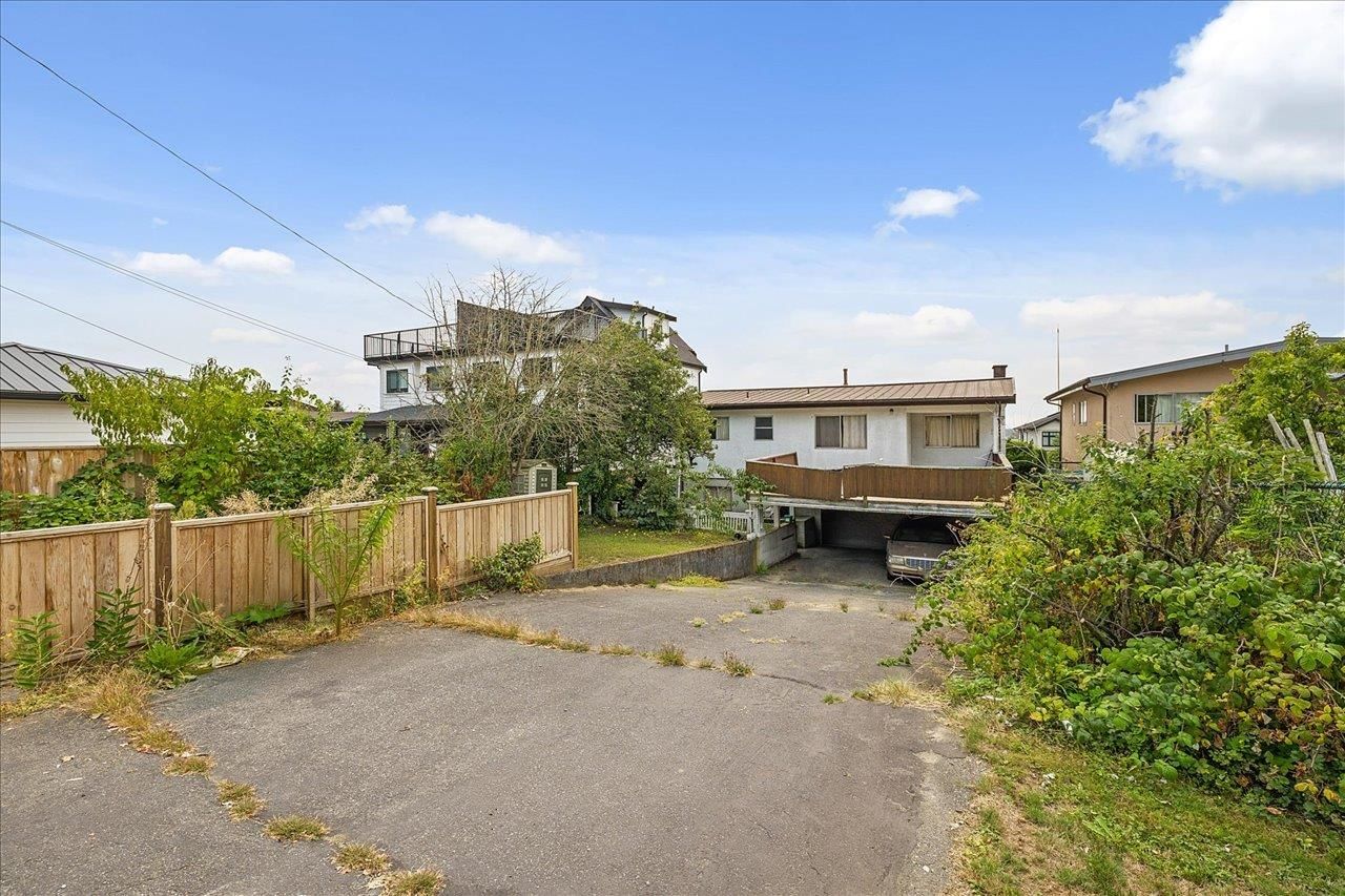 Listing Image 13