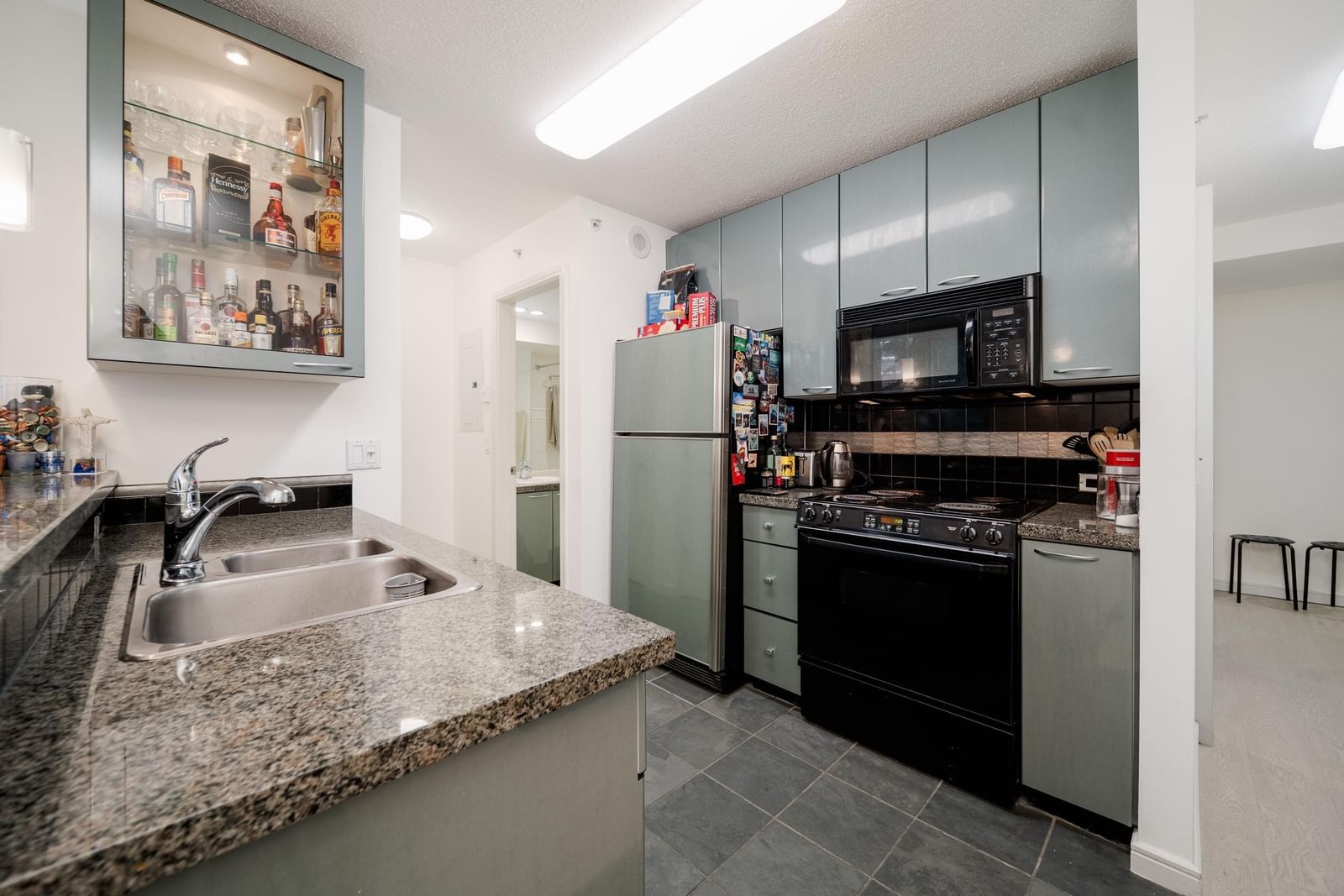 Listing Image 18