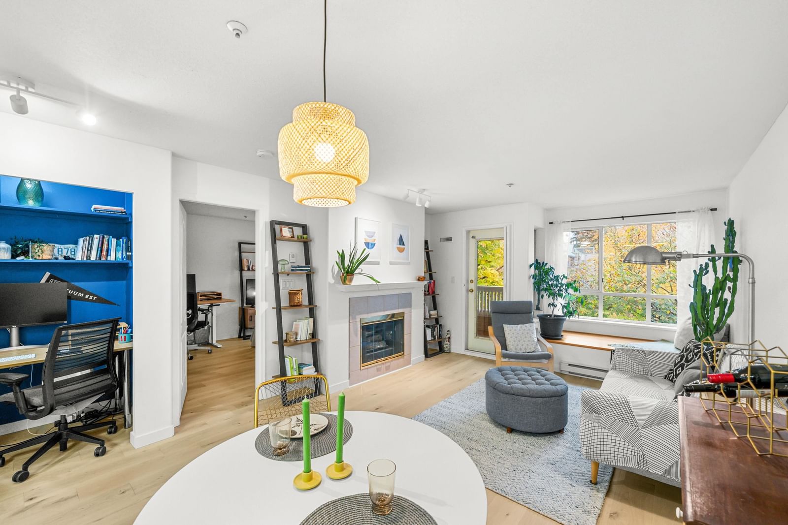 Listing Image 13