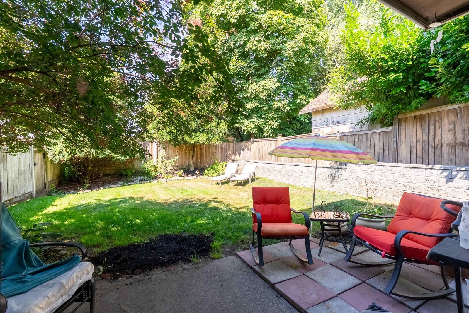 Listing Image 6