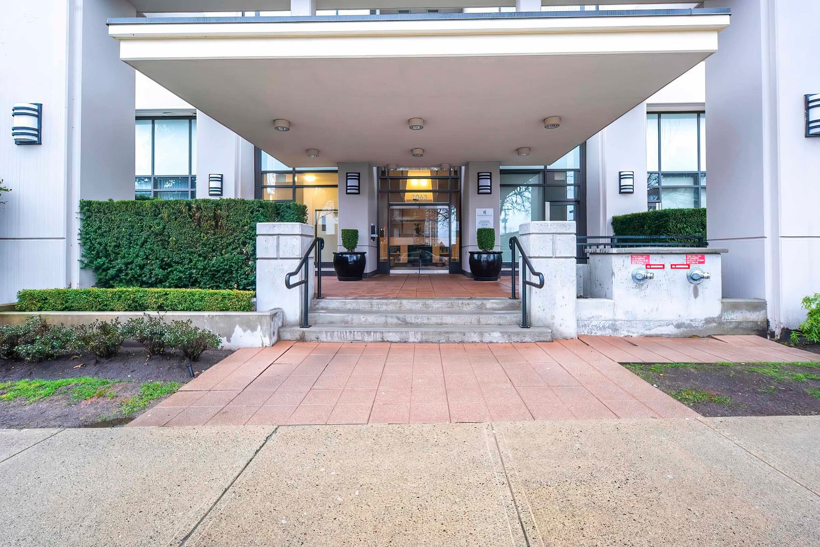 Listing Image 18
