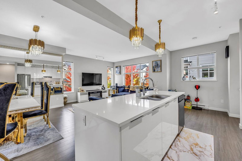 1505 - 11295 Pazarena Place, Maple Ridge, V2X 4K9 | Image 3