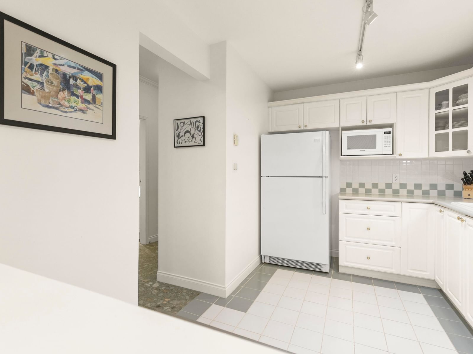 Listing Image 21