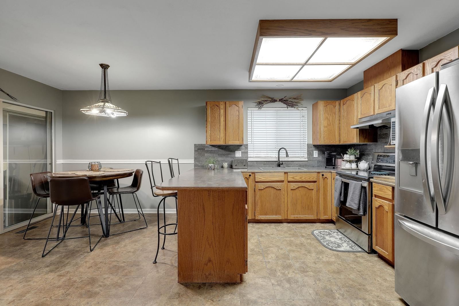 Listing Image 14