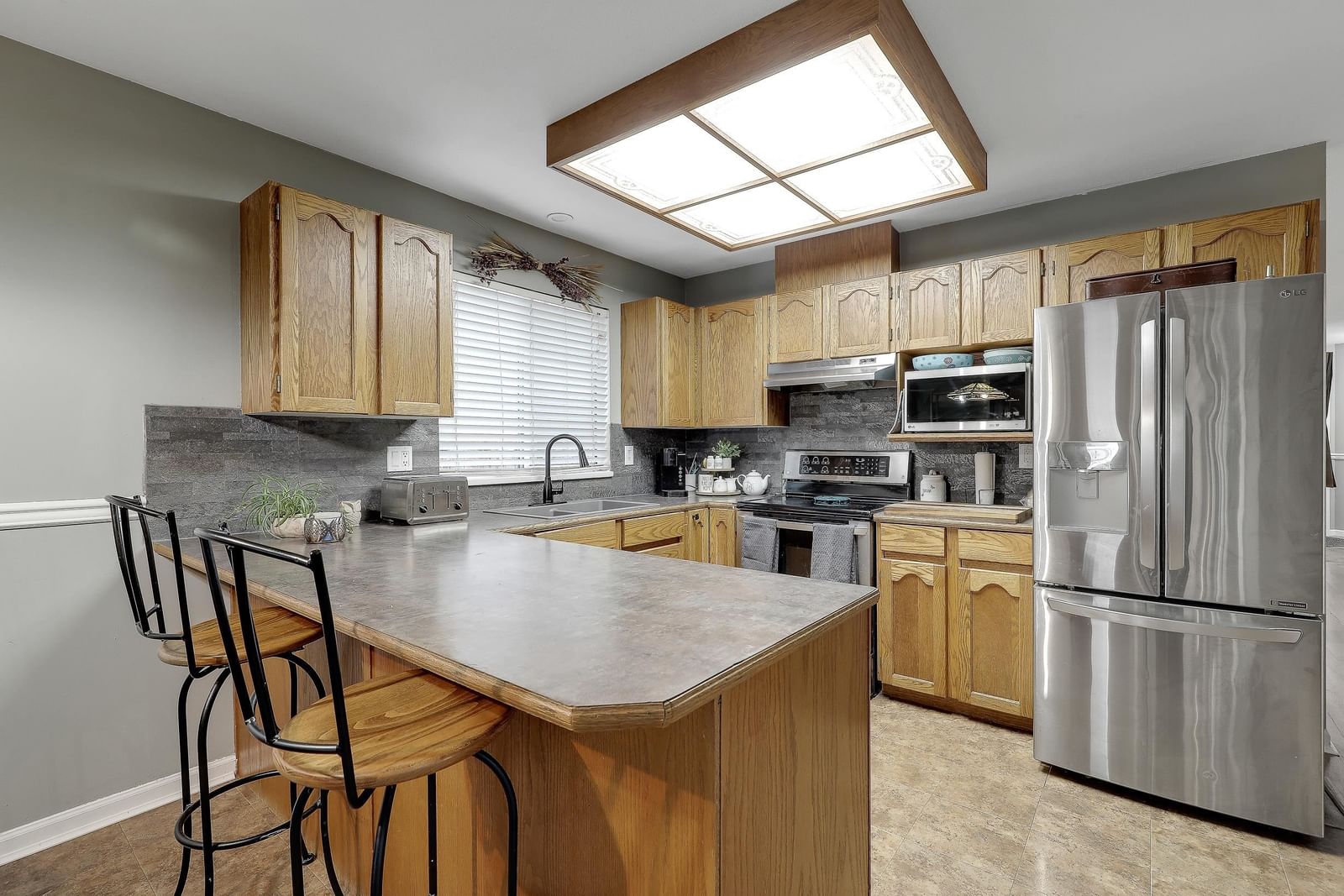 Listing Image 15