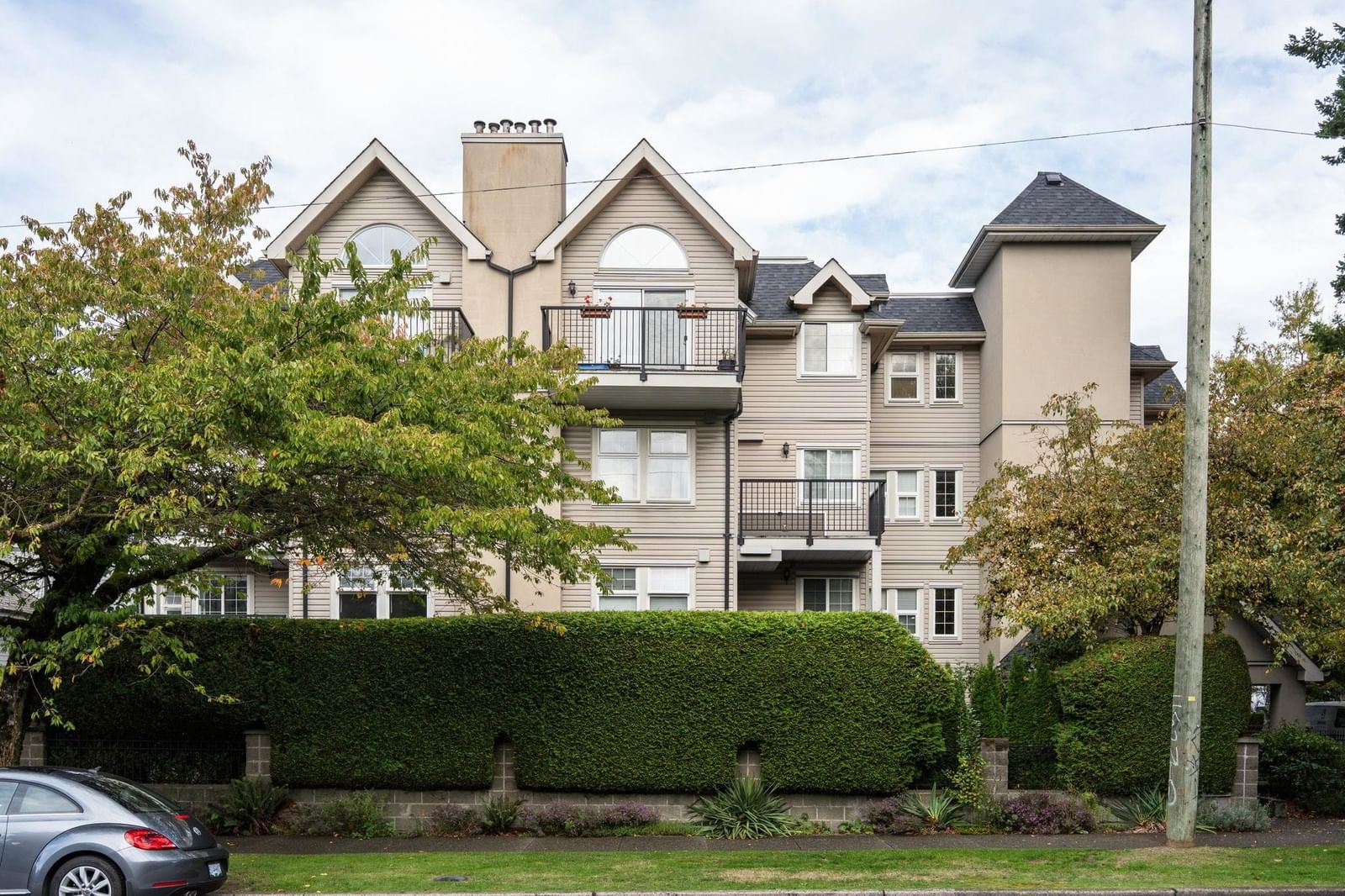 Listing Image 17