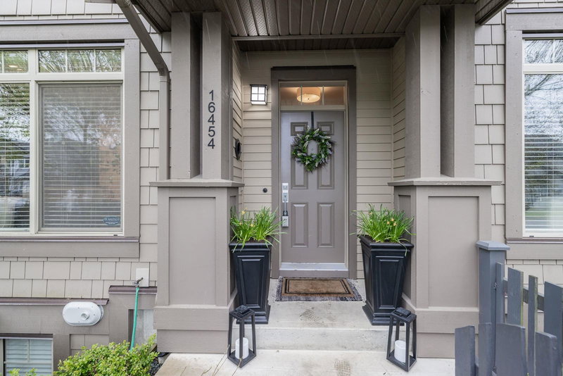 16454 25 Avenue, Surrey, V3Z 0M8 | Image 2