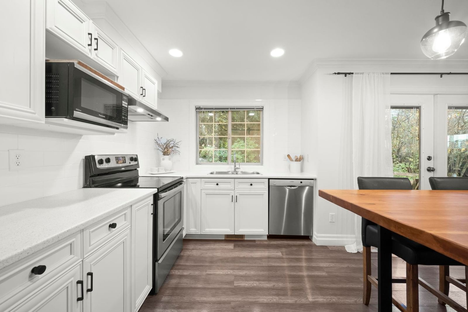 Listing Image 15