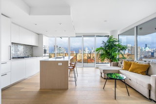 1504 - 1180 Broughton Street