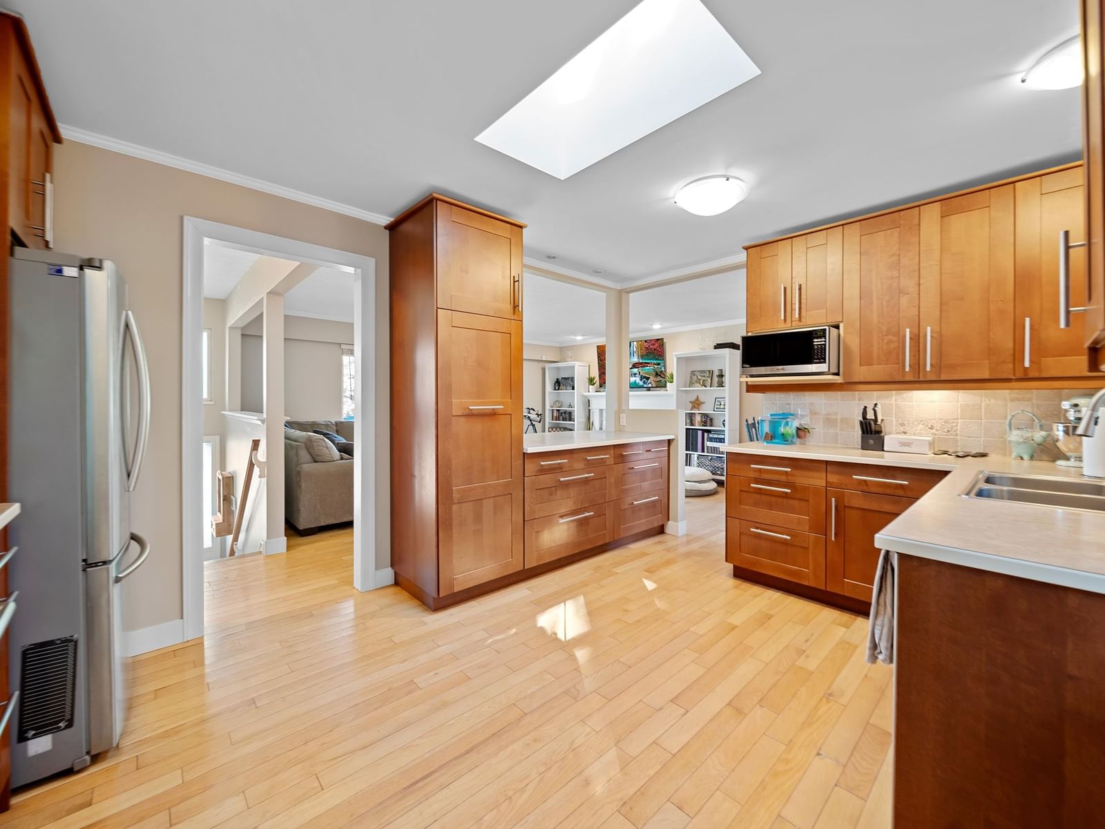 Listing Image 6