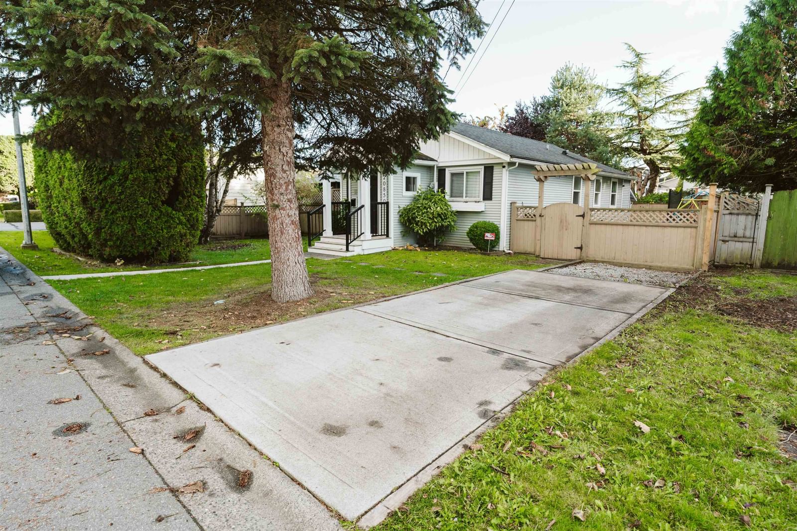 Listing Image 28