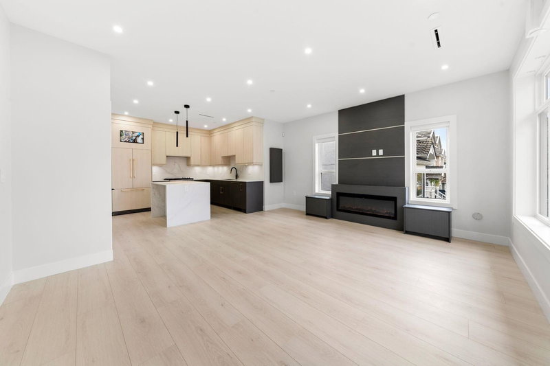 1 - 3274 44th Avenue, Vancouver, V5R 3B1 | Image 2