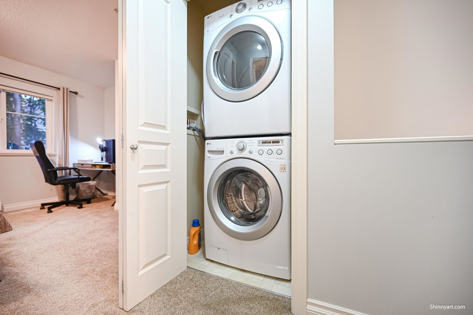 Listing Image 17