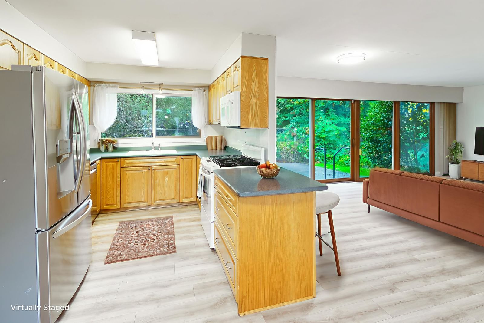 Listing Image 10