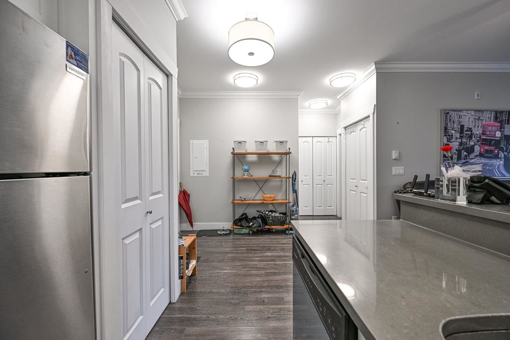 Listing Image 15