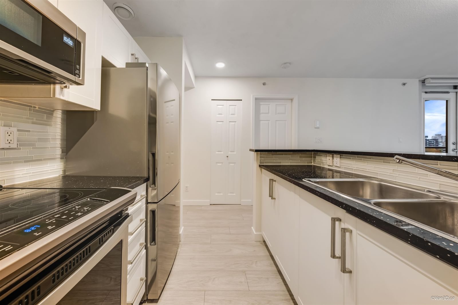 Listing Image 17