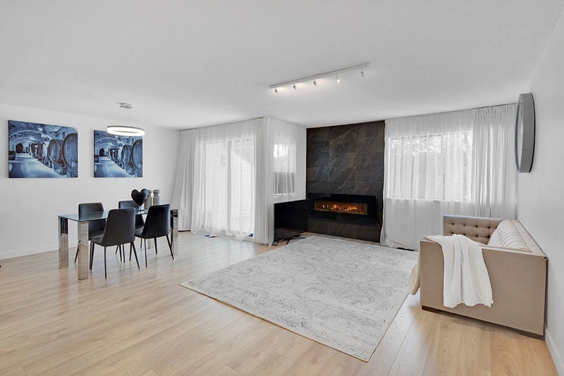 208 - 1220 Falcon Drive, Coquitlam, V3E 2E5 | Image 2