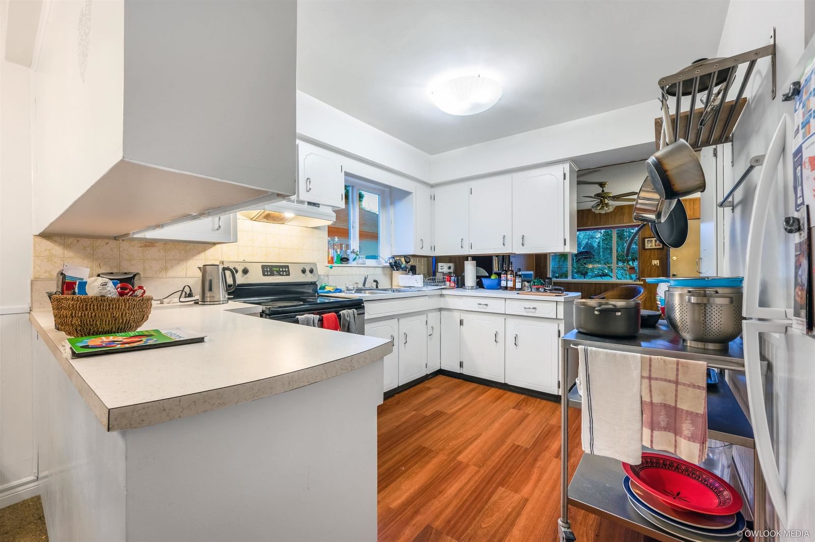Listing Image 12