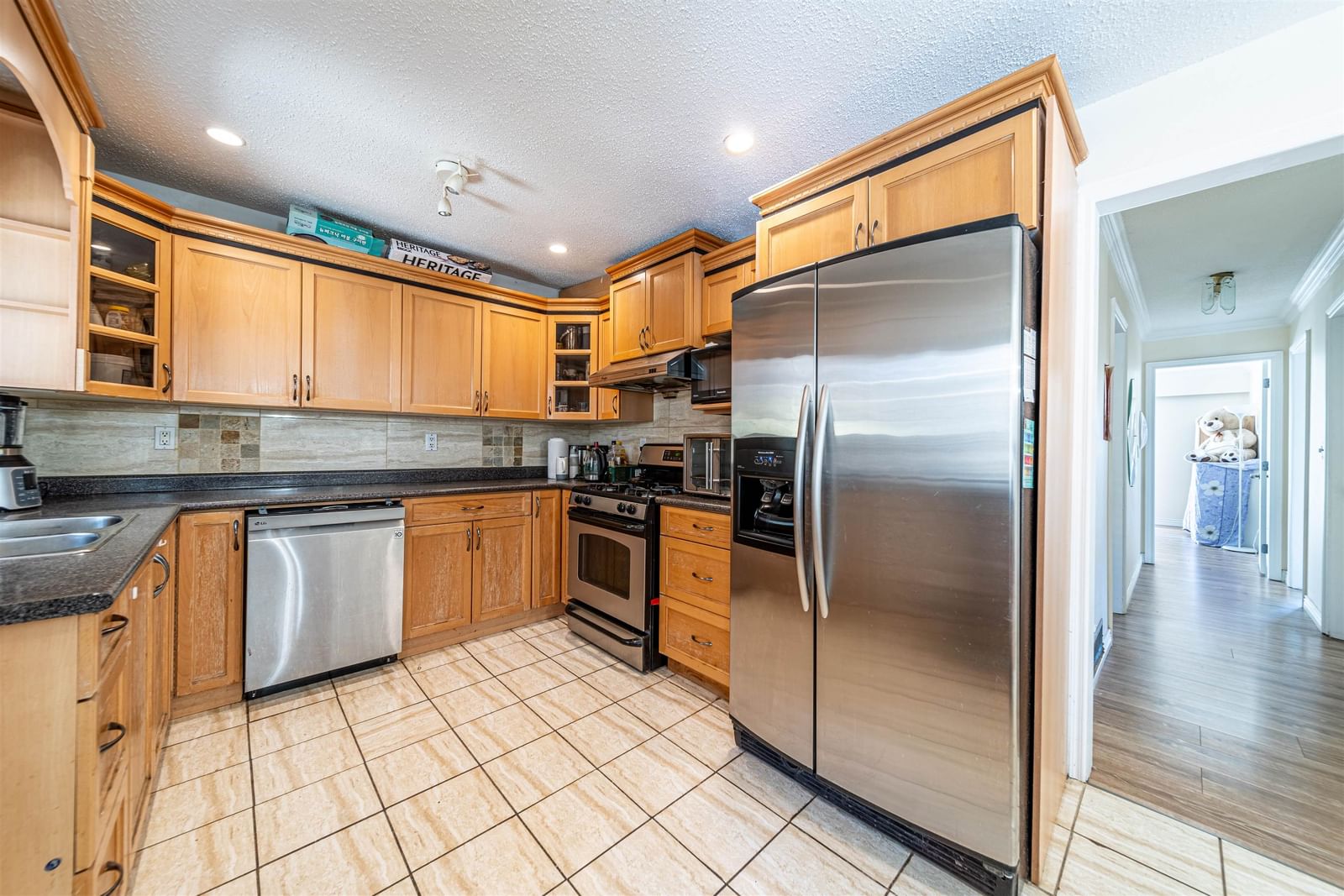 Listing Image 14