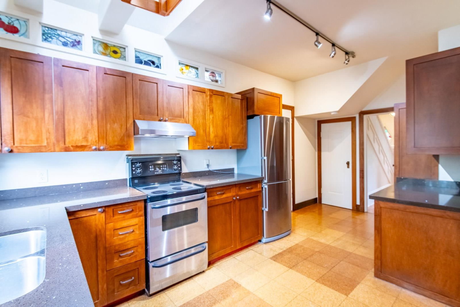 Listing Image 13