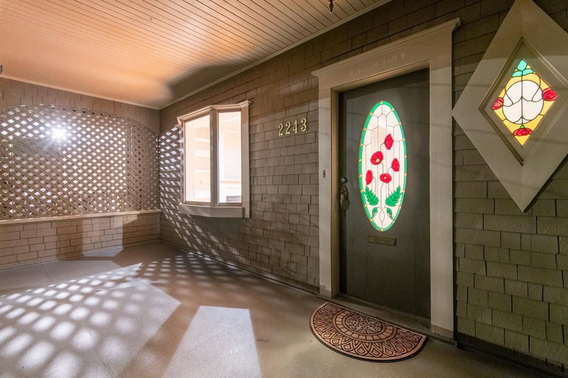 2243 5th Avenue, Vancouver, V6K 1S4 | Image 2