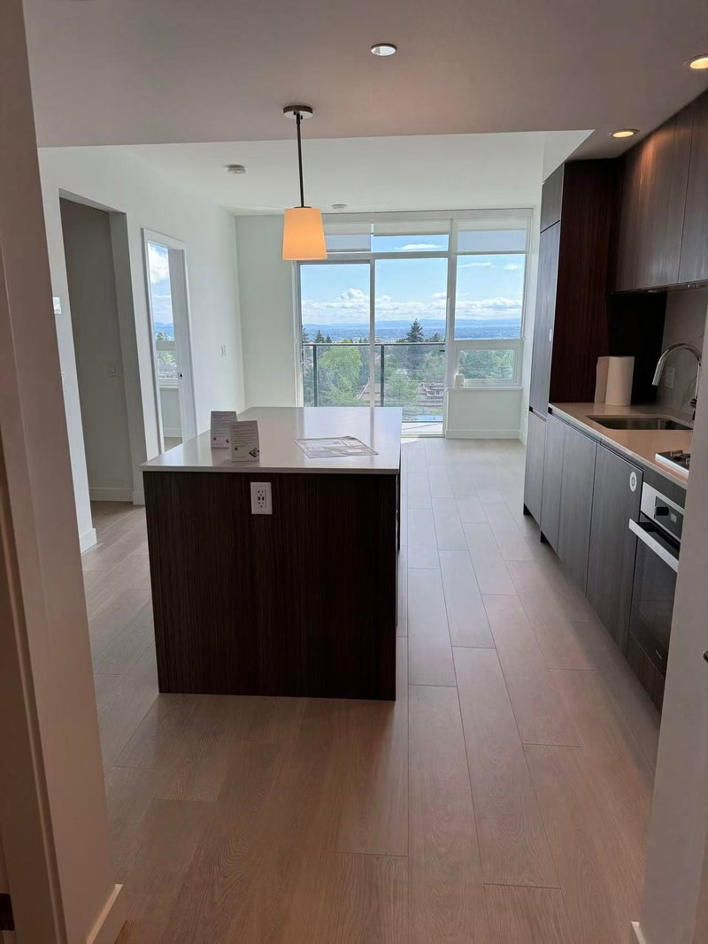 805 - 6537 Telford Avenue, Burnaby, V5H 2Y8 | Image 3