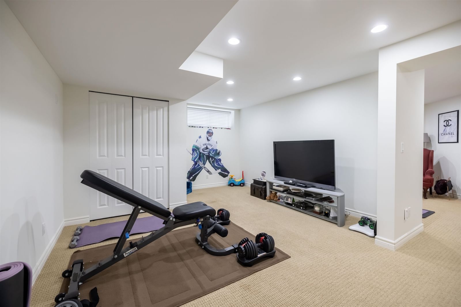 Listing Image 18