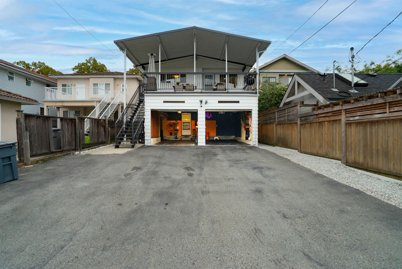Listing Image 30